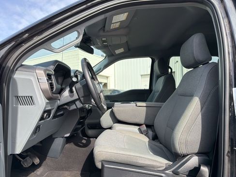 Used 2024 Ford F150 XLT image 24