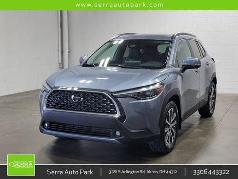 Used 2023 Toyota Corolla Cross XLE w/ Convenience Package FWD image 1
