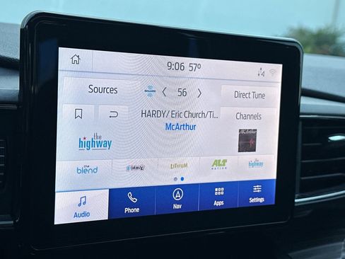 Used 2020 Ford Explorer Limited image 26