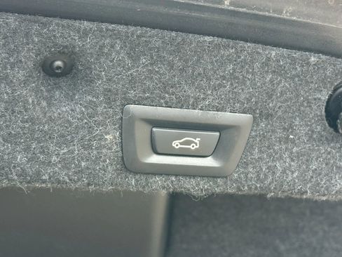 Used 2012 BMW 528i Sedan image 28