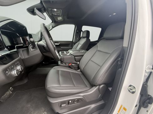 Used 2026 GMC Sierra 1500 SLT AWD/4WD image 4