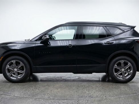 Used 2025 Chevrolet Blazer LT image 5