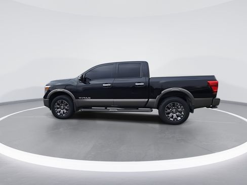 Used 2019 Nissan Titan Platinum Reserve image 5