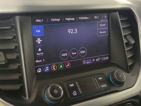 Certified 2023 GMC Acadia SLE w/ Driver Convenience Package image 13