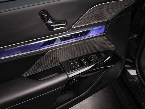 Used 2024 BMW 760i xDrive 760i xDrive image 43