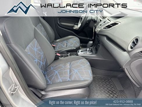 Used 2012 Ford Fiesta SES FWD image 34