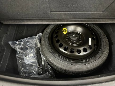 Used 2023 Buick Encore GX Select image 24