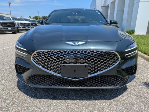 Used 2023 Genesis G70 2.0T AWD/4WD image 9