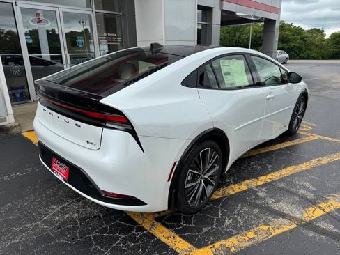 New 2026 Toyota Prius XLE AWD/4WD image 11