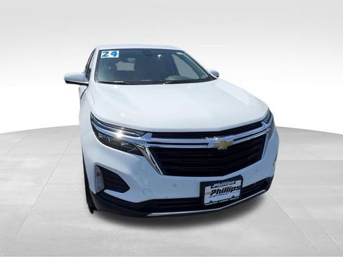 Used 2024 Chevrolet Equinox LT w/ LPO, Floor Liner Package FWD image 9