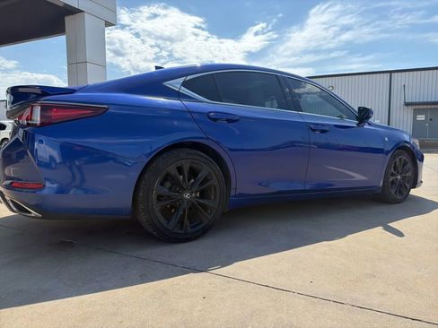 Used 2022 Lexus ES 350 F Sport w/ Accessory Package 2 FWD image 3