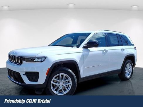 New 2026 Jeep Grand Cherokee Laredo X AWD/4WD image 1
