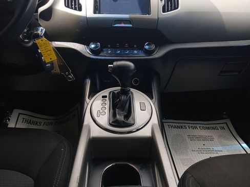 Used 2016 Kia Sportage LX AWD/4WD image 10