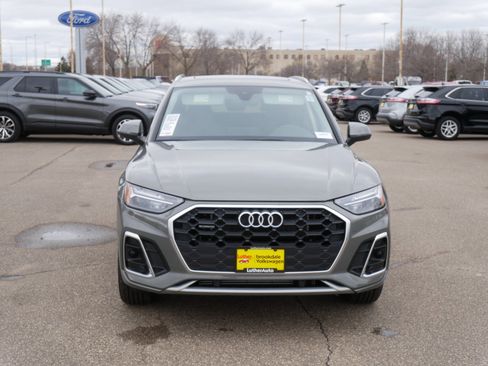 Used 2023 Audi Q5 e Premium w/ Convenience Package AWD/4WD image 2