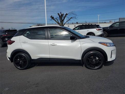 Certified 2023 Nissan Kicks SV image 8