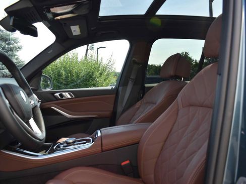 Used 2026 BMW X5 xDrive40i AWD/4WD image 15