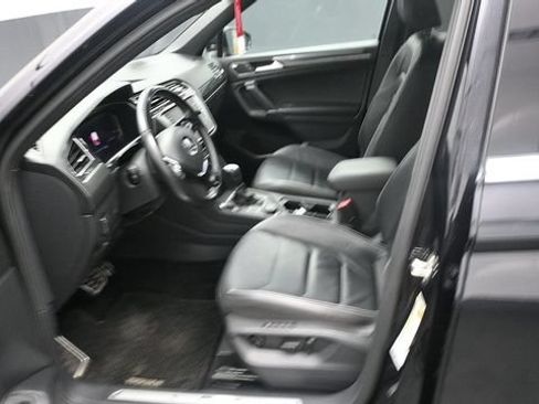 Used 2020 Volkswagen Tiguan SEL Premium R-Line w/ 3rd Row Seat Package AWD/4WD image 11