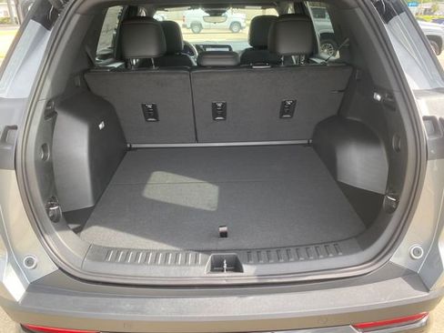 New 2026 Chevrolet Equinox RS w/ Convenience Package III FWD image 24