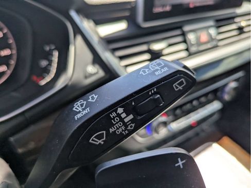 Used 2019 Audi Q5 2.0T Premium Plus w/ Premium Plus Package AWD/4WD image 25