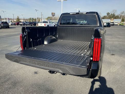 New 2026 Toyota Tundra SR image 22