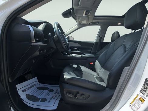 Used 2024 Toyota Grand Highlander AWD image 26