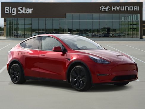 Used 2024 Tesla Model Y Long Range image 6