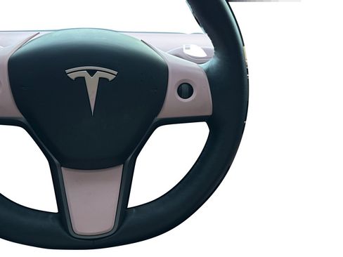 Used 2022 Tesla Model Y Performance image 42