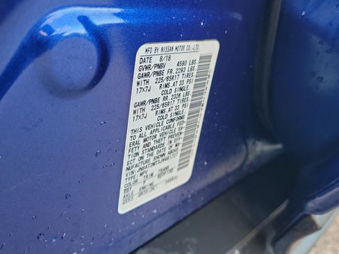 Used 2018 Nissan Rogue SV w/ Sun & Sound Touring Package image 35