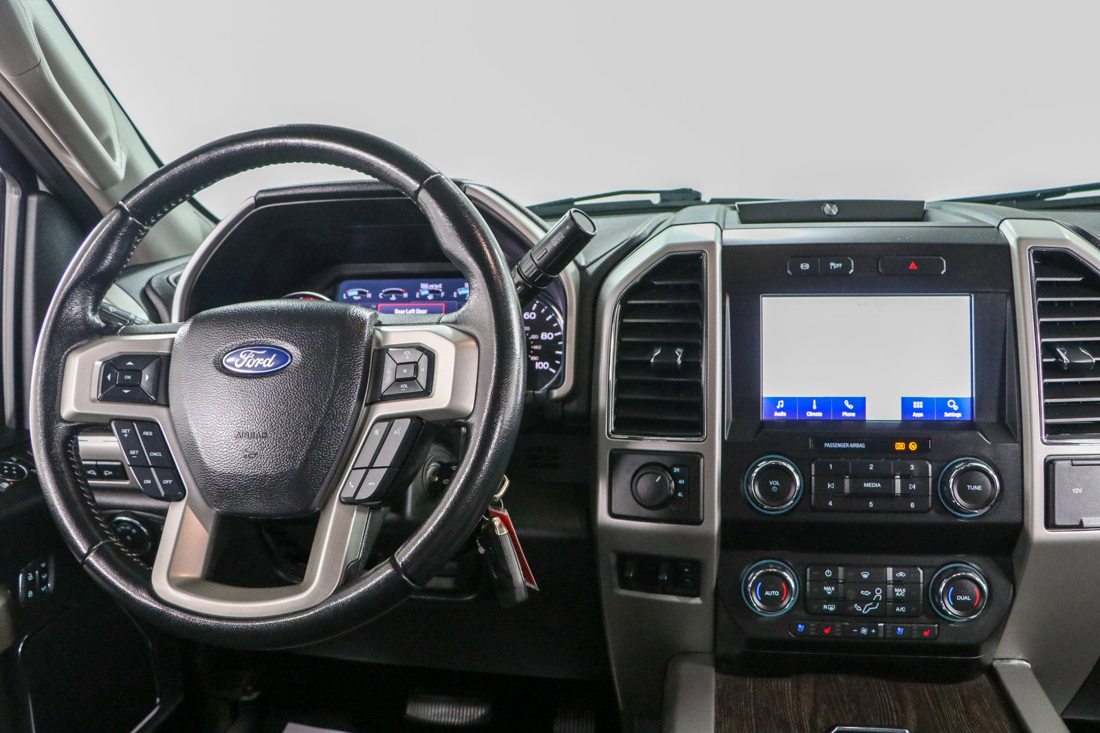 Used 2021 Ford F250 Lariat w/ Lariat Value Package AWD/4WD image 18