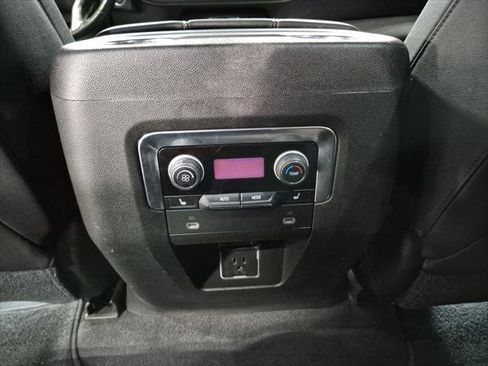 Used 2021 Chevrolet Tahoe Premier w/ Premium Package image 23