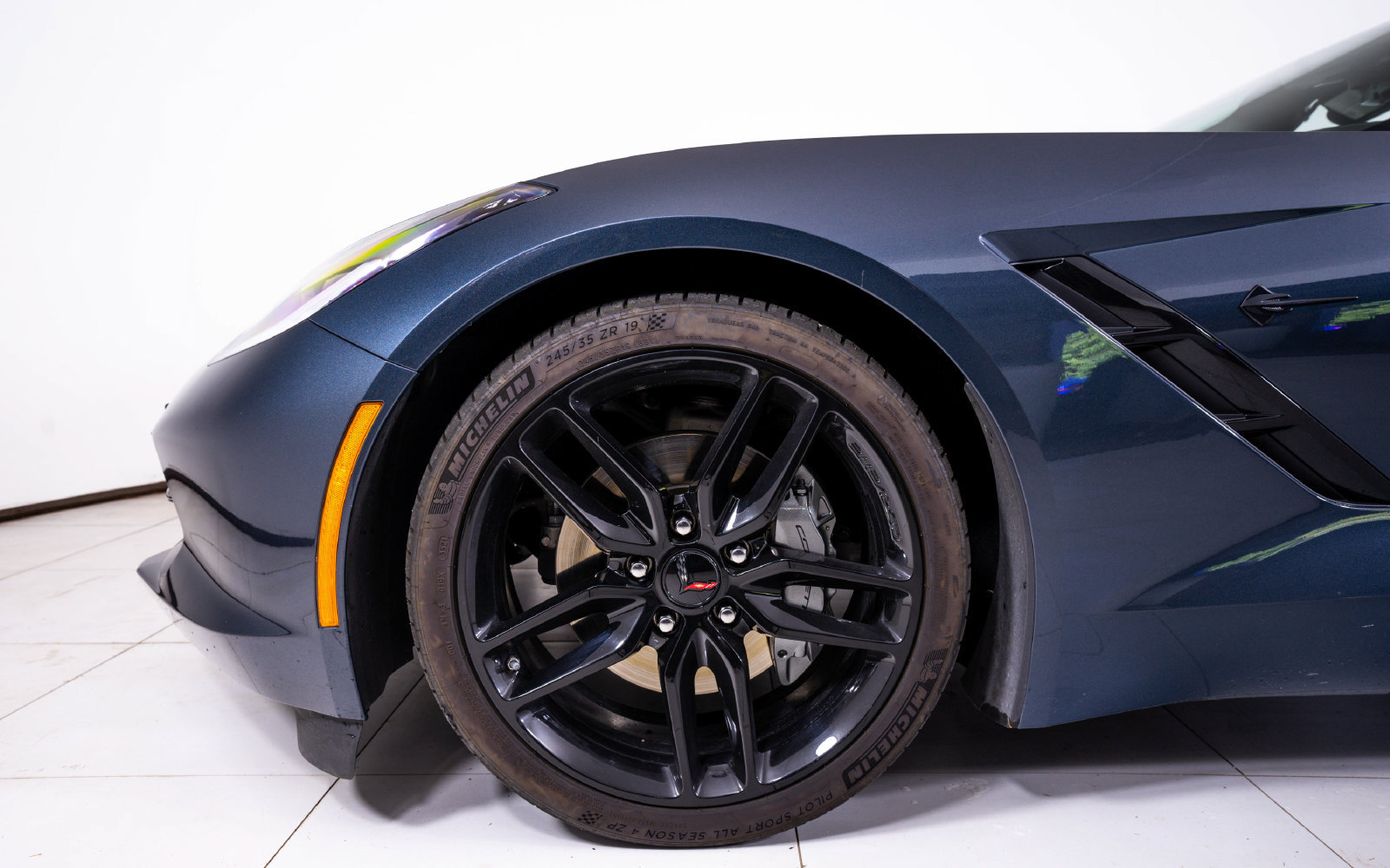 Used 2019 Chevrolet Corvette Stingray Coupe w/ Battery Protection Package RWD image 13