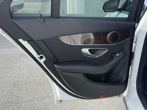 Used 2020 Mercedes-Benz C 300 Sedan image 32