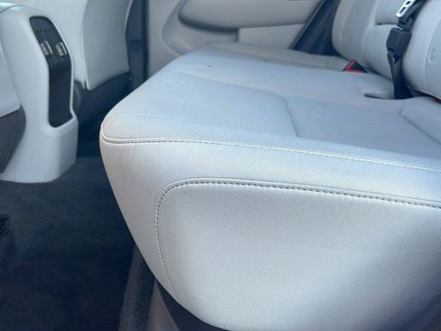 Certified 2025 Hyundai Kona SEL AWD/4WD image 16