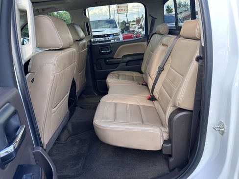 Used 2017 GMC Sierra 1500 Denali w/ Denali Ultimate Package AWD/4WD image 16