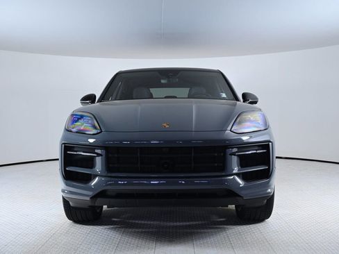 Certified 2025 Porsche Cayenne E-Hybrid Coupe image 10
