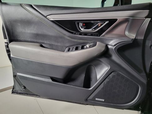 Certified 2025 Subaru Outback Onyx Edition image 33