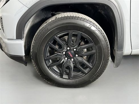 Used 2024 GMC Sierra 1500 Elevation image 26