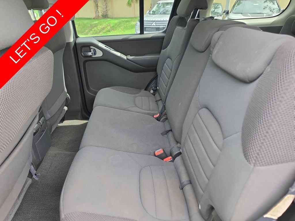 Used 2008 Nissan Pathfinder S RWD image 12