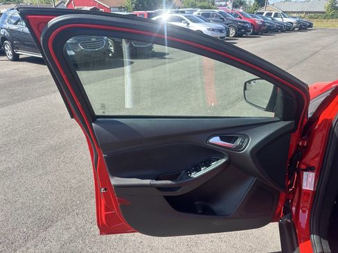 Used 2017 Ford Focus SE image 17