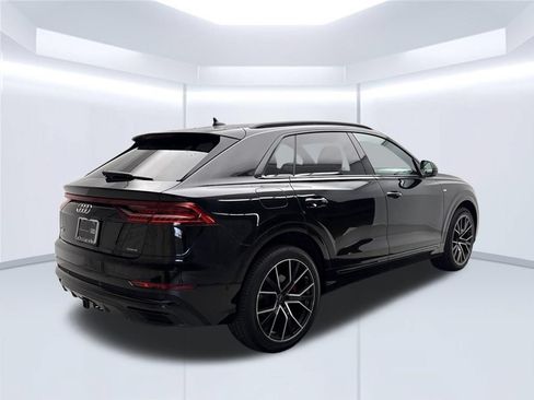 Certified 2023 Audi Q8 Premium Plus w/ Premium Plus Package AWD/4WD image 9