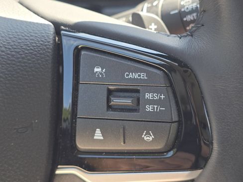Used 2025 Honda Odyssey EX-L image 31
