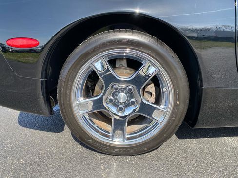 Used 1999 Chevrolet Corvette Convertible w/ Memory Pkg image 47