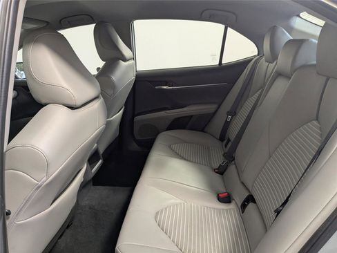 Certified 2022 Toyota Camry SE image 30