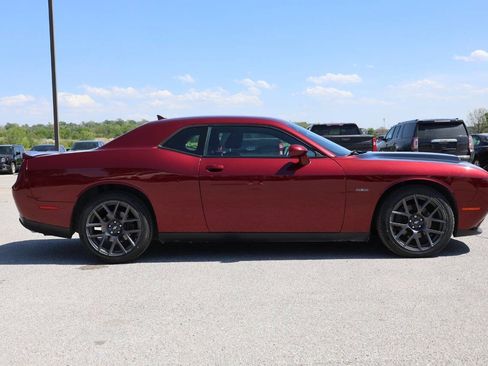Used 2018 Dodge Challenger R/T w/ Sound Group RWD image 7
