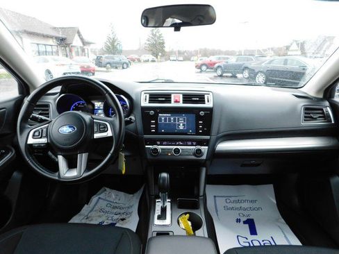 Used 2017 Subaru Legacy 2.5i Premium image 12