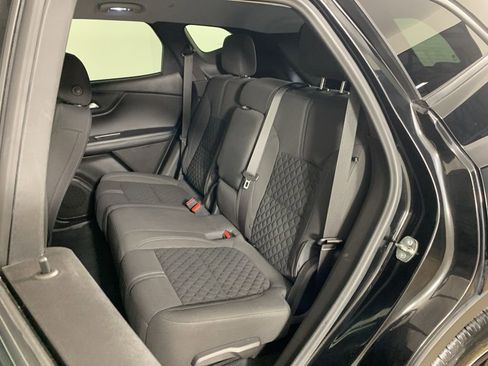 Used 2022 Chevrolet Blazer LT image 30