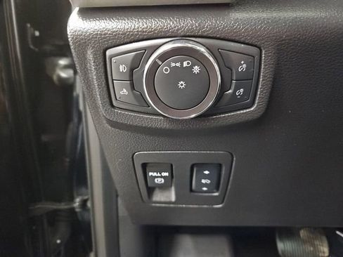 Used 2018 Ford F150 Lariat w/ Equipment Group 502A Luxury image 57