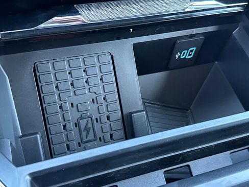 New 2025 Ford F250 Lariat w/ Lariat Ultimate Package image 25