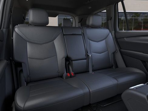 New 2025 Cadillac XT6 Luxury image 17