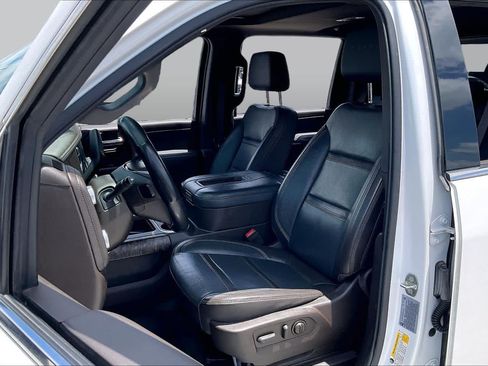 Used 2022 GMC Sierra 2500 Denali w/ Technology Package AWD/4WD image 7